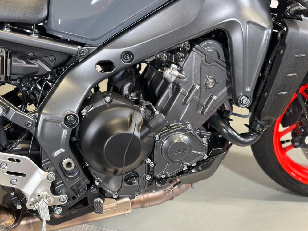 Yamaha MT-09 (2021 - 23) (4)