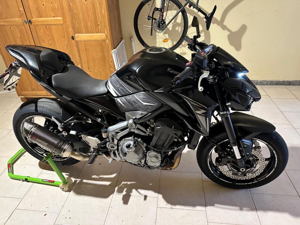 Kawasaki Z 900 (2017 - 18) (4)