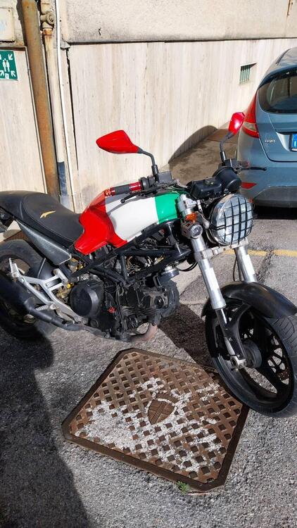 Ducati monster 600 (3)