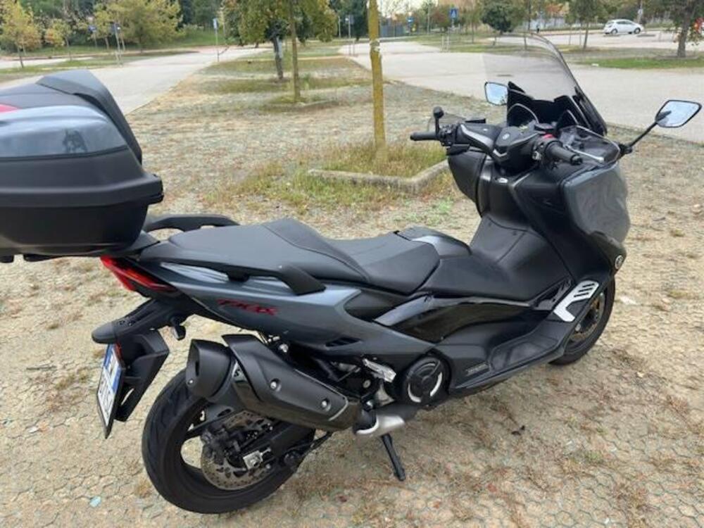 Yamaha T-Max 560 Tech Max (2021)