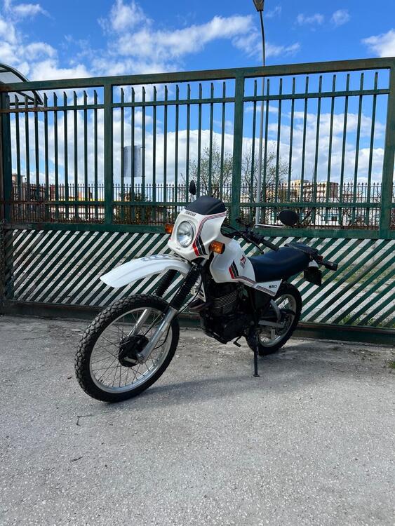 Yamaha Xt 550 (2)