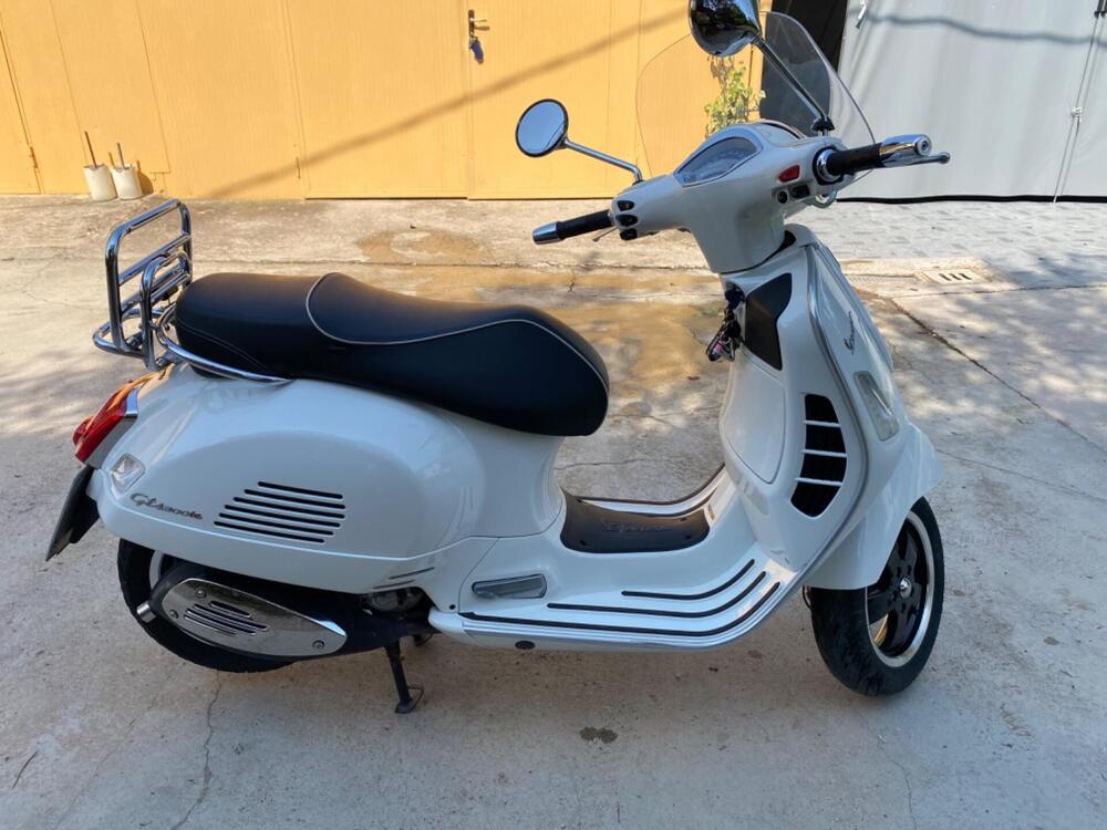 Vespa GTS 300 Super (2008 - 16) (3)