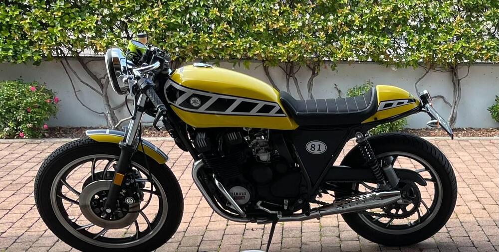 Yamaha XJ550