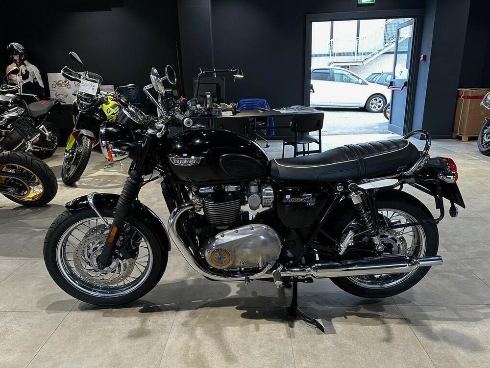 Triumph Bonneville T120 Ace (2019) (5)