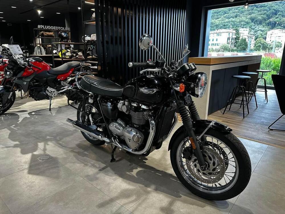 Triumph Bonneville T120 Ace (2019) (2)