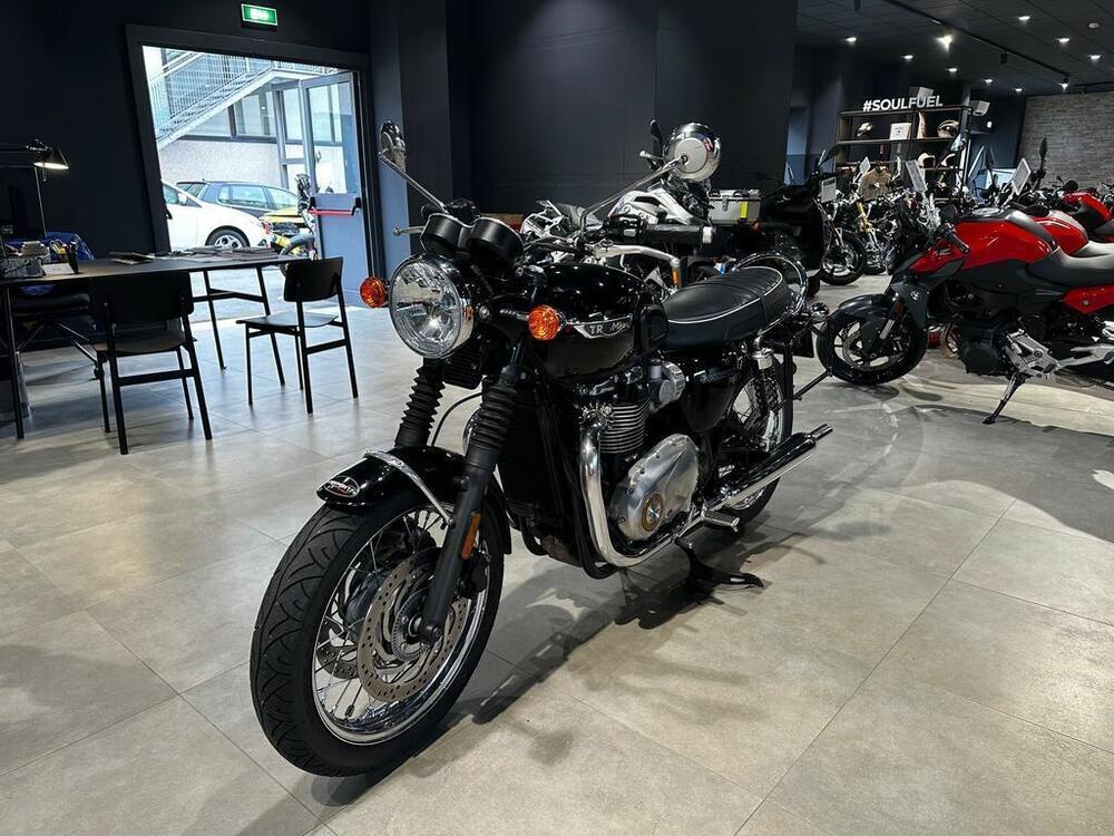 Triumph Bonneville T120 Ace (2019) (4)