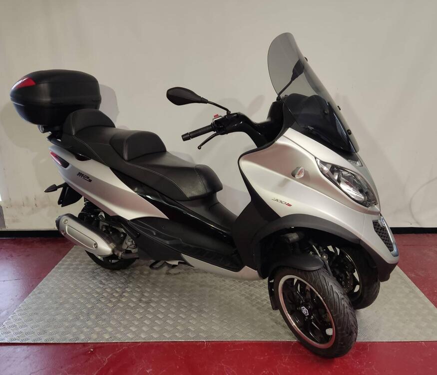 Piaggio Mp3 300 Sport LT ABS (2017 - 18) (2)