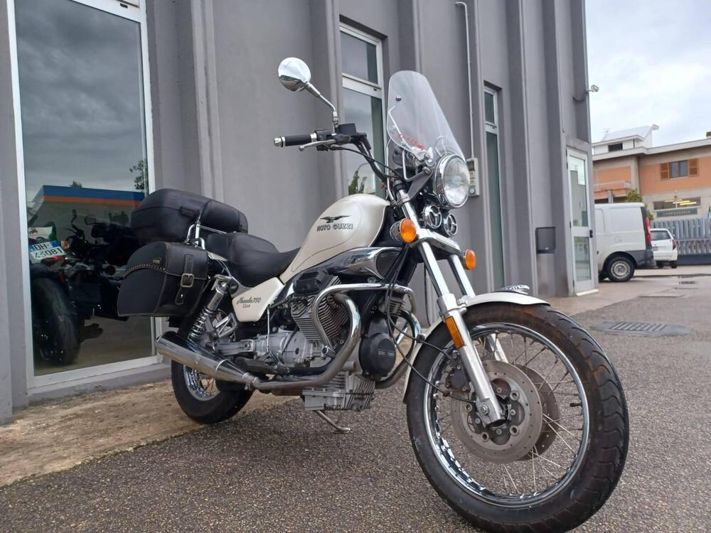 Moto Guzzi Nevada 750 Club (1998 - 01) (2)