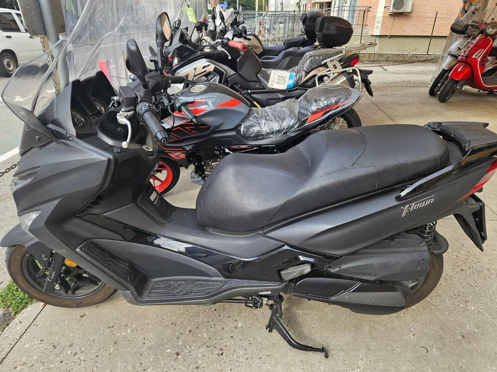 Kymco X-Town 300i (2021 - 24) (3)