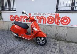 Vespa GTS 300 (2023 - 24) usata