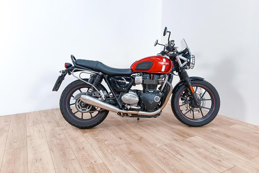 Triumph Street Twin 900 (2017 - 18)