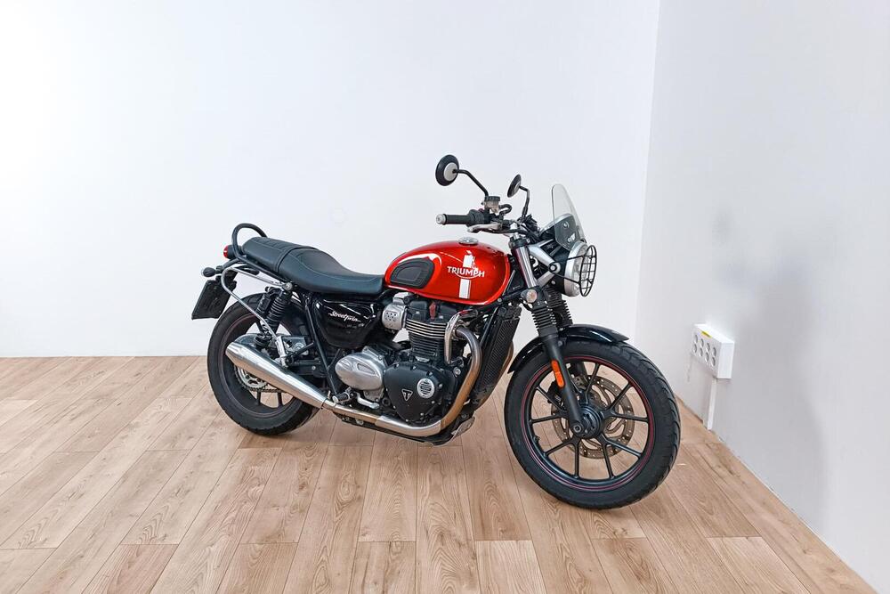 Triumph Street Twin 900 (2017 - 18) (2)