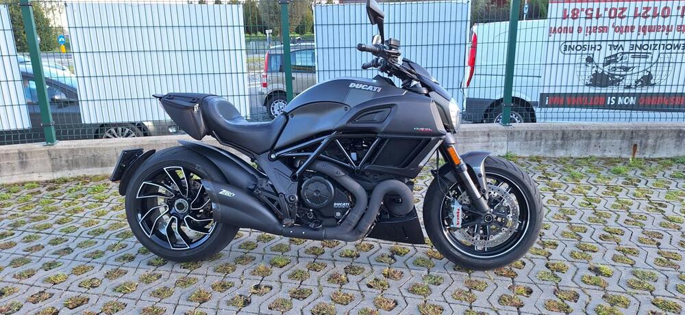 Ducati Diavel 1200 Carbon (2017 - 18) (2)