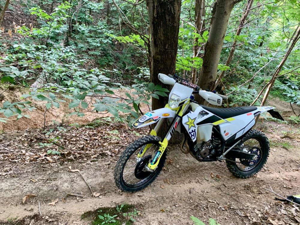 Husqvarna FE 350 Rockstar Edition (2021) (4)