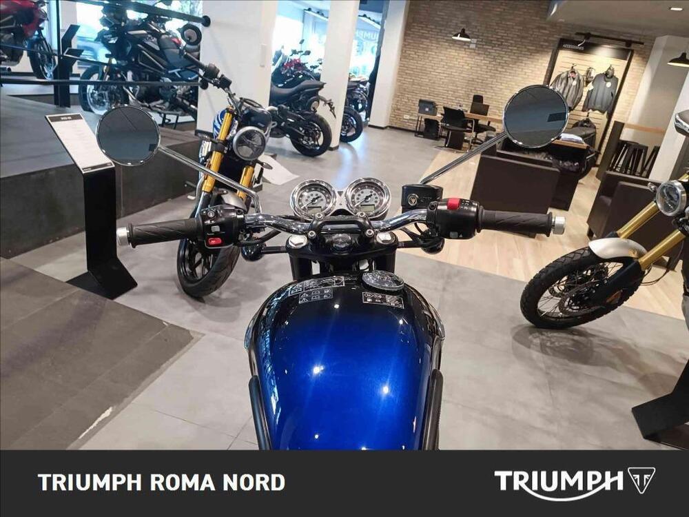 Triumph Bonneville T100 Stealth Edition (2024) (3)