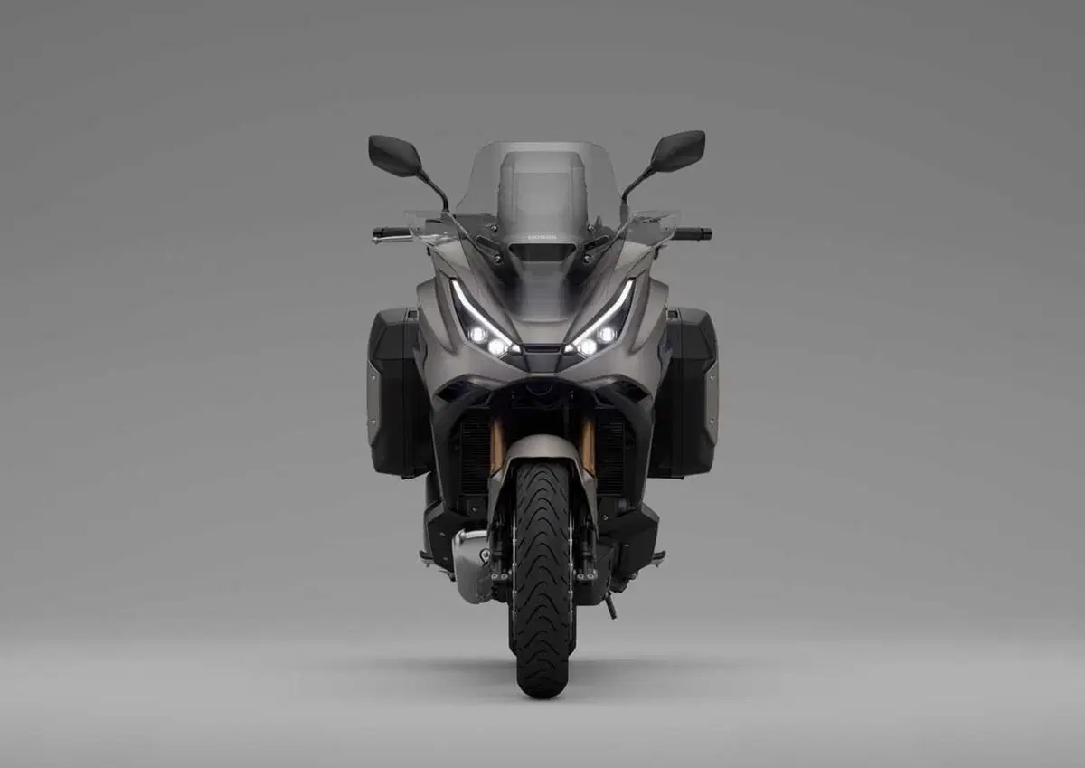 Honda NT1100 MY 2025: l’evoluzione migliora prestazioni e comfort (8)