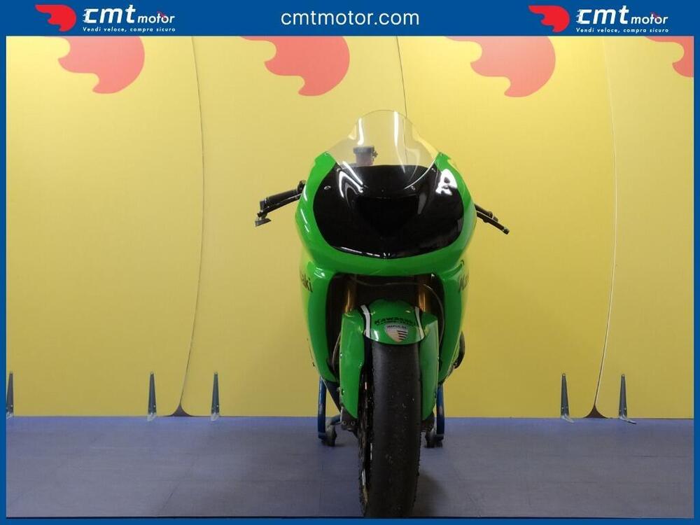 Kawasaki Ninja 636 ZX-6R (2005 - 06) (2)