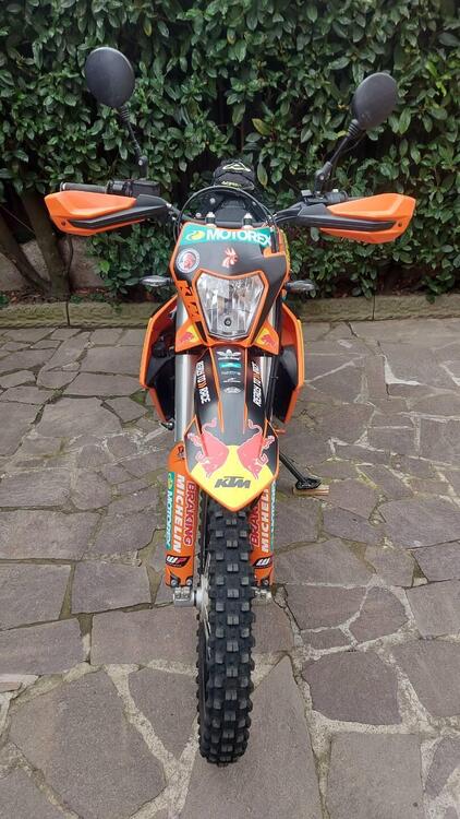 KTM 690 Enduro R (2021) (3)