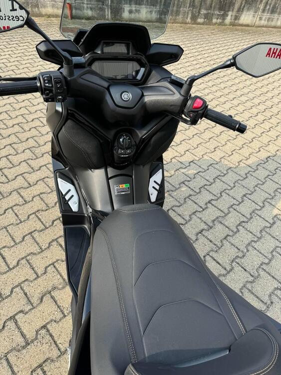 Yamaha X-Max 300 Tech Max (2021 - 24) (4)