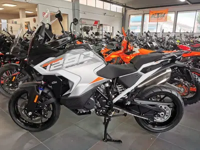 KTM 1290 Super Adventure S (2022 - 25) nuova