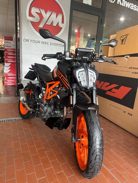 KTM 125 Duke (2021 - 23) (2)