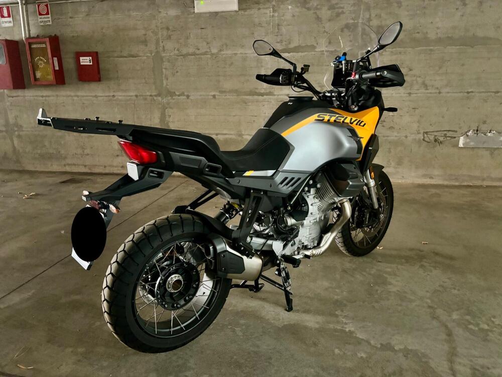 Moto Guzzi Stelvio PFF (2024) (4)