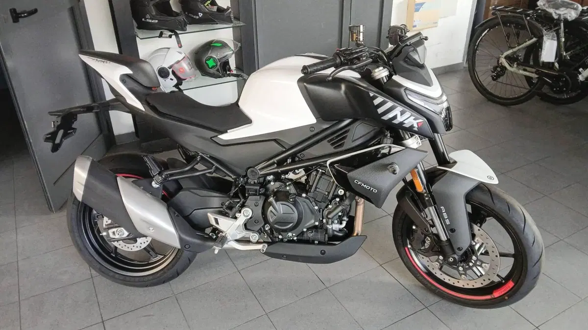 CFMOTO 450NK (2023 - 26)