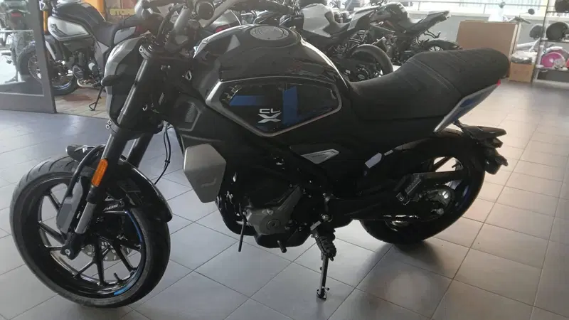 CFMOTO 300CL-X Heritage (2023 - 26) (3)