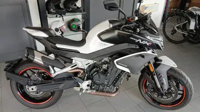 CFMOTO 800NK Advanced (2023 - 26) nuova
