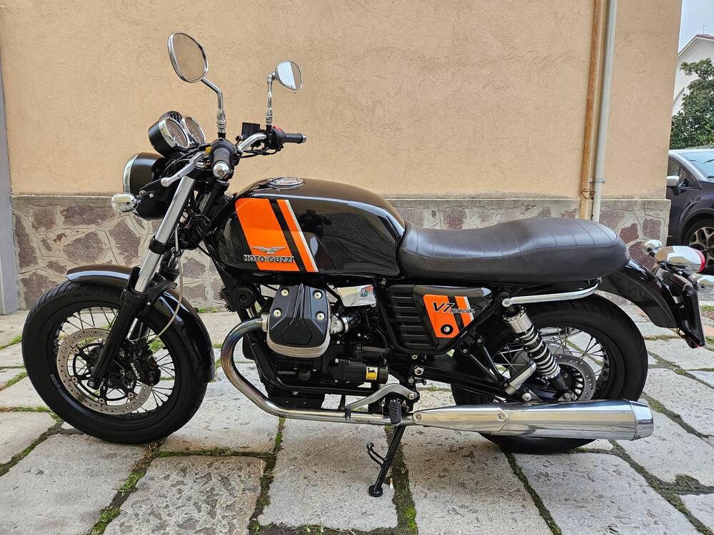 Moto Guzzi V7 Special (2012 - 14) (2)