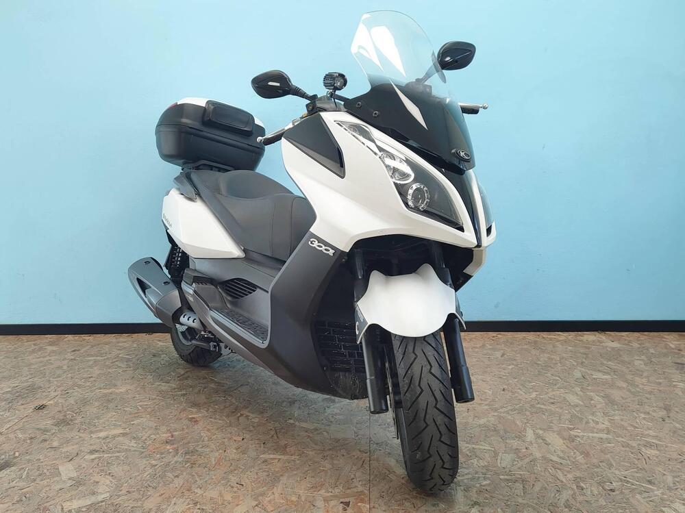 Kymco Downtown 300i ABS (2009 - 17) (2)