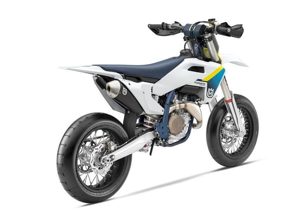 Husqvarna FS 450 (2025) (3)