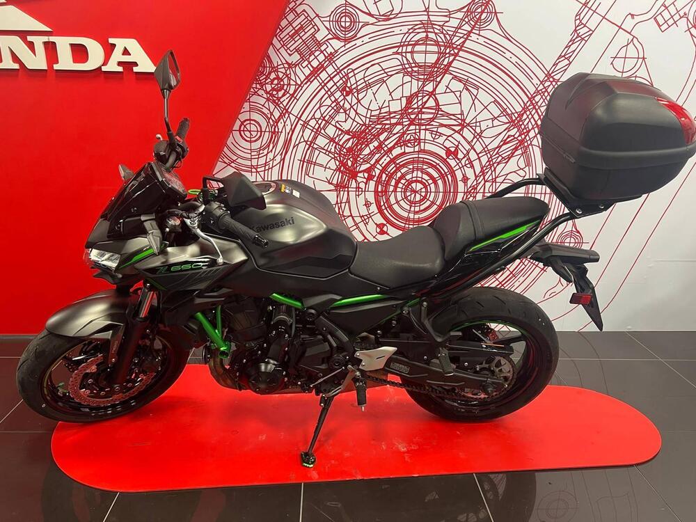 Kawasaki Z 650 (2021 - 25) (5)