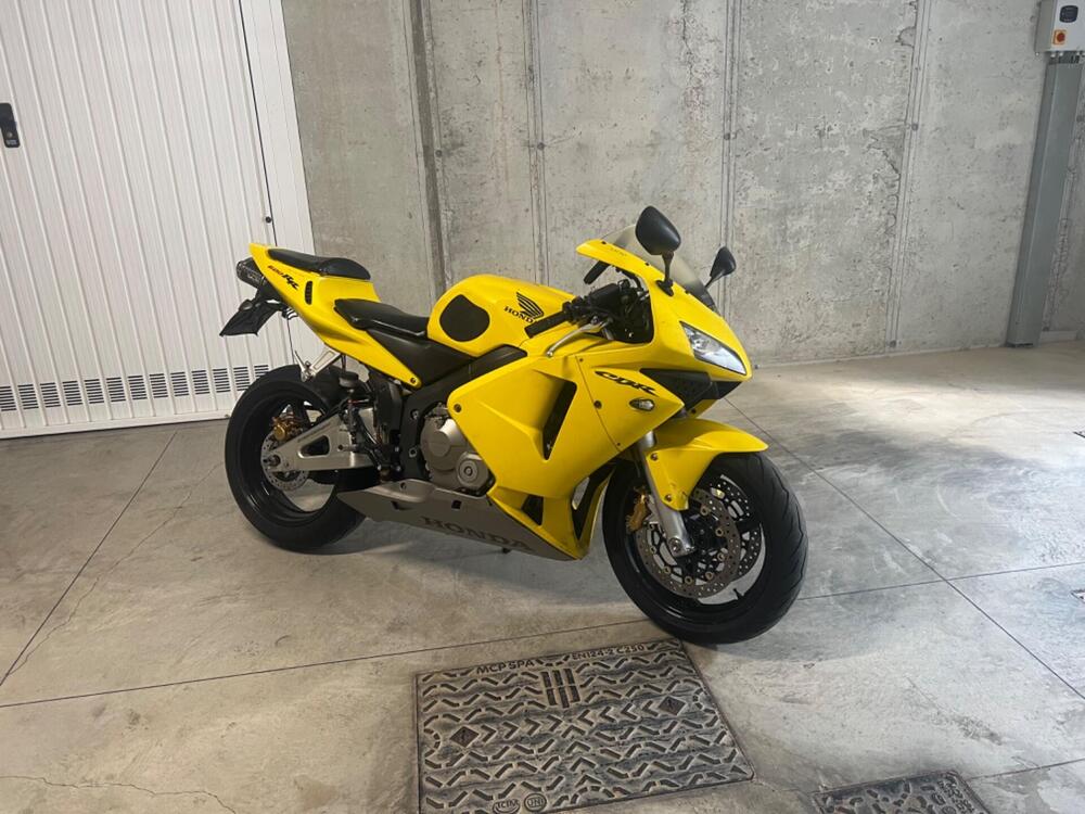 Honda CBR 600 RR (2003 - 04)