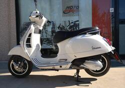 Vespa GTS 300 Hpe (2021 - 22) usata