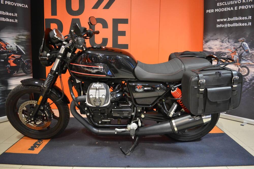 Moto Guzzi V7 Special Edition (2022 - 24) (2)