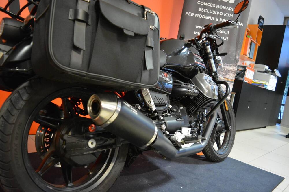 Moto Guzzi V7 Special Edition (2022 - 24) (4)