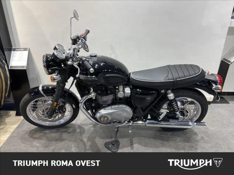 Triumph Bonneville T120 (2021 - 25) (2)