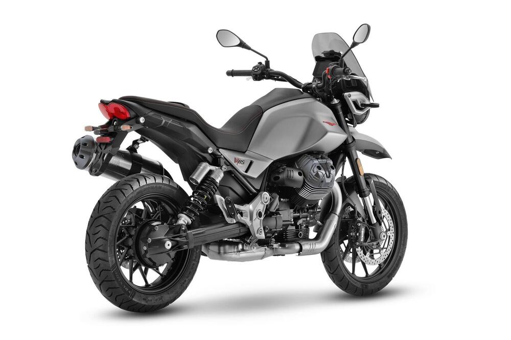 Moto Guzzi V85 Strada (2024) (4)