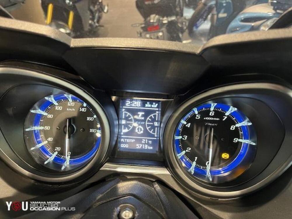 Yamaha T-Max 560 Tech Max (2022 - 24) (2)