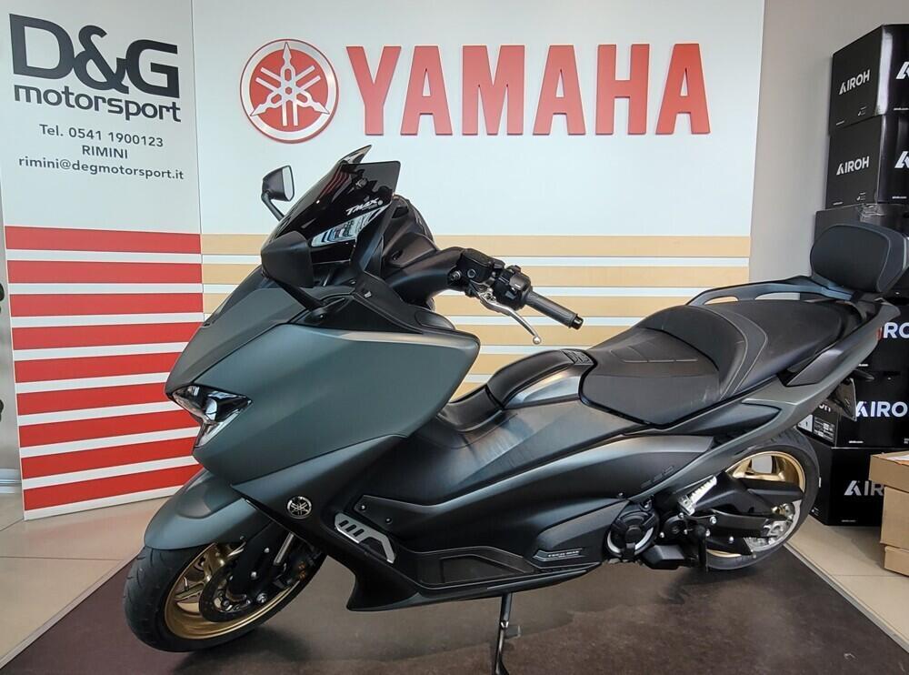 Yamaha T-Max 560 Tech Max (2021) (2)