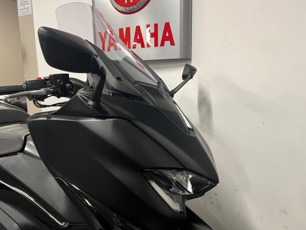 Yamaha T-Max 560 Tech Max (2020) (2)