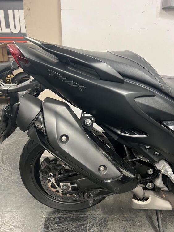 Yamaha T-Max 560 Tech Max (2020) (5)