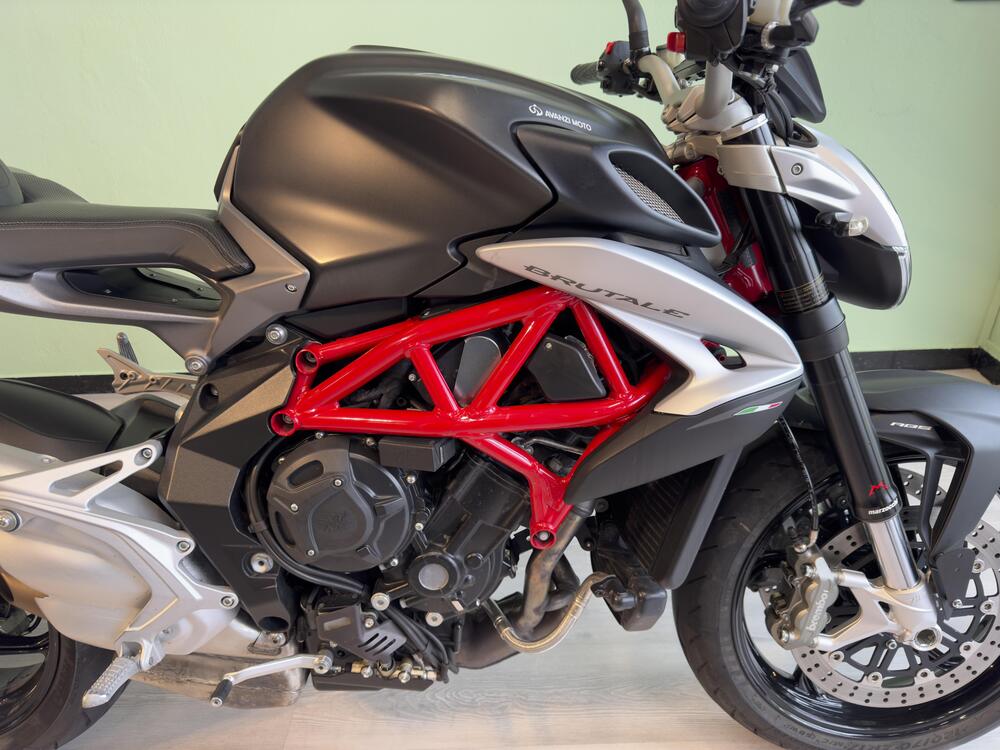 MV Agusta Brutale 800 EAS ABS (2016 - 19) (4)