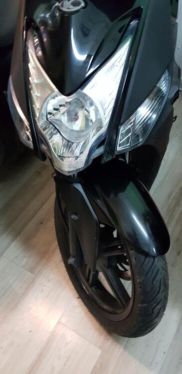 Kymco Agility 200i R16 + (2014 - 17) (2)