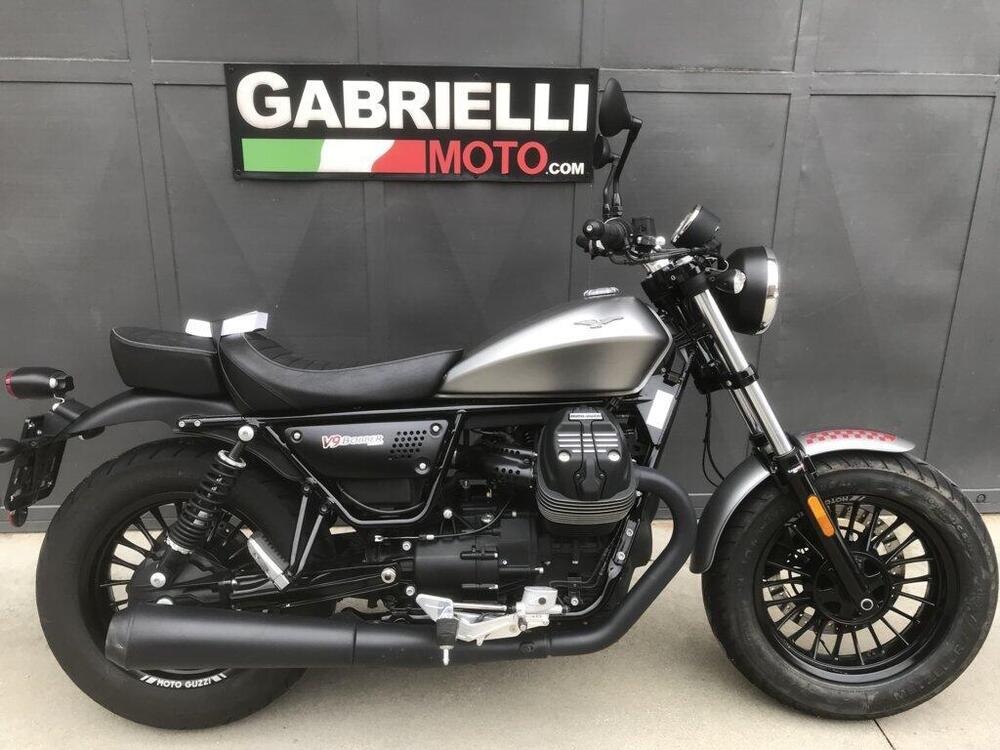 Moto Guzzi V9 Bobber (2021 - 24) (3)