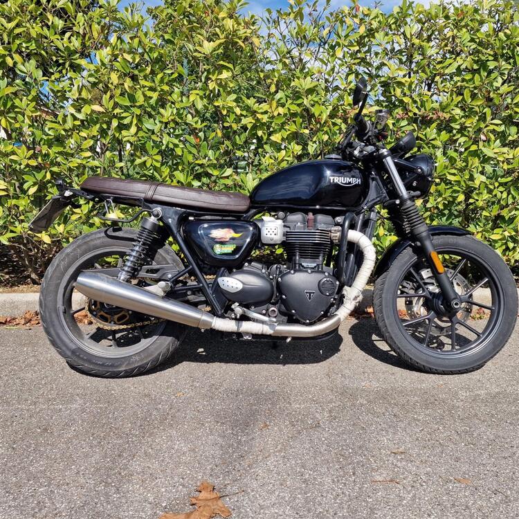 Triumph Street Twin 900 (2017 - 18)