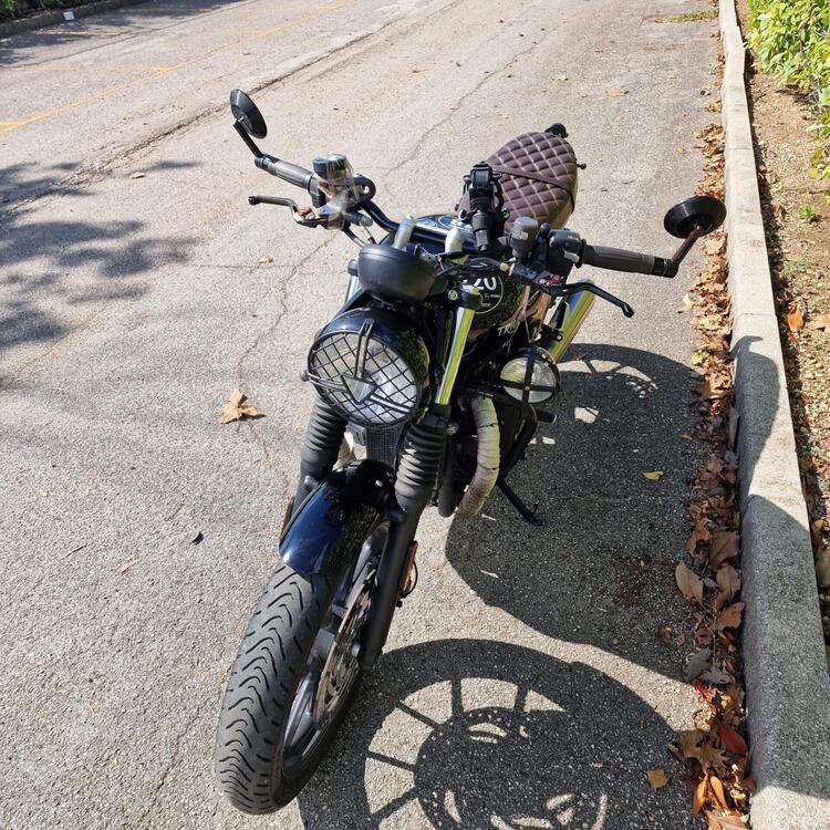 Triumph Street Twin 900 (2017 - 18) (2)