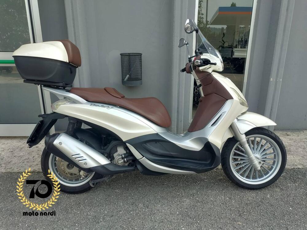 Piaggio Beverly 300 i.e. (2010 - 16) (2)