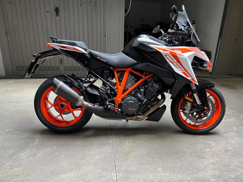 KTM 1290 Super Duke GT (2019 - 20)